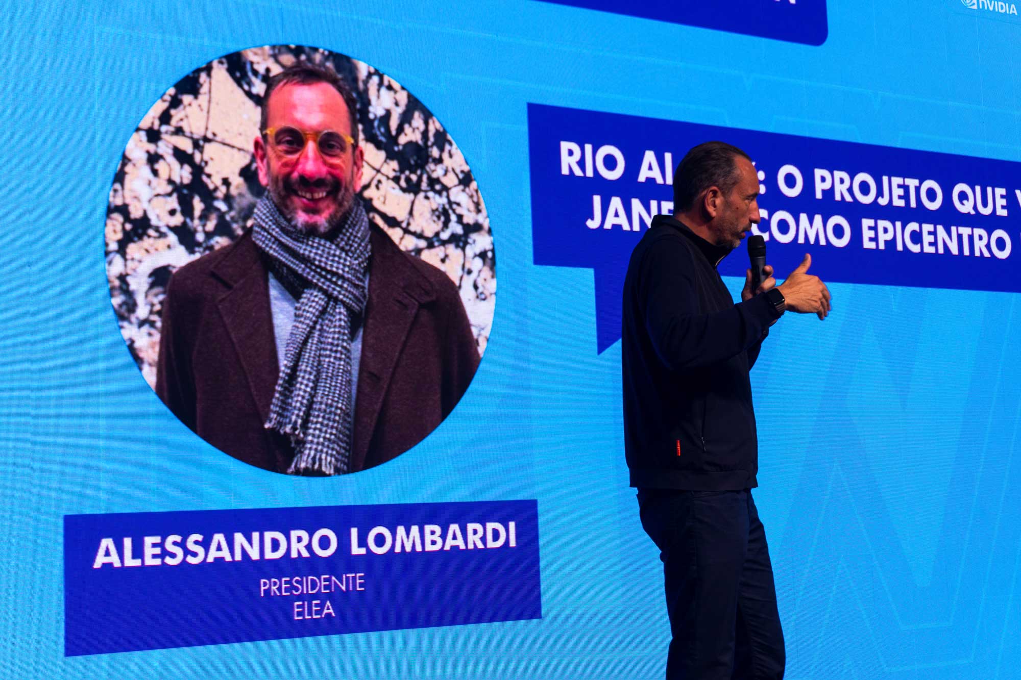 Plateia acompanha painel durante RIW Revolution 2025